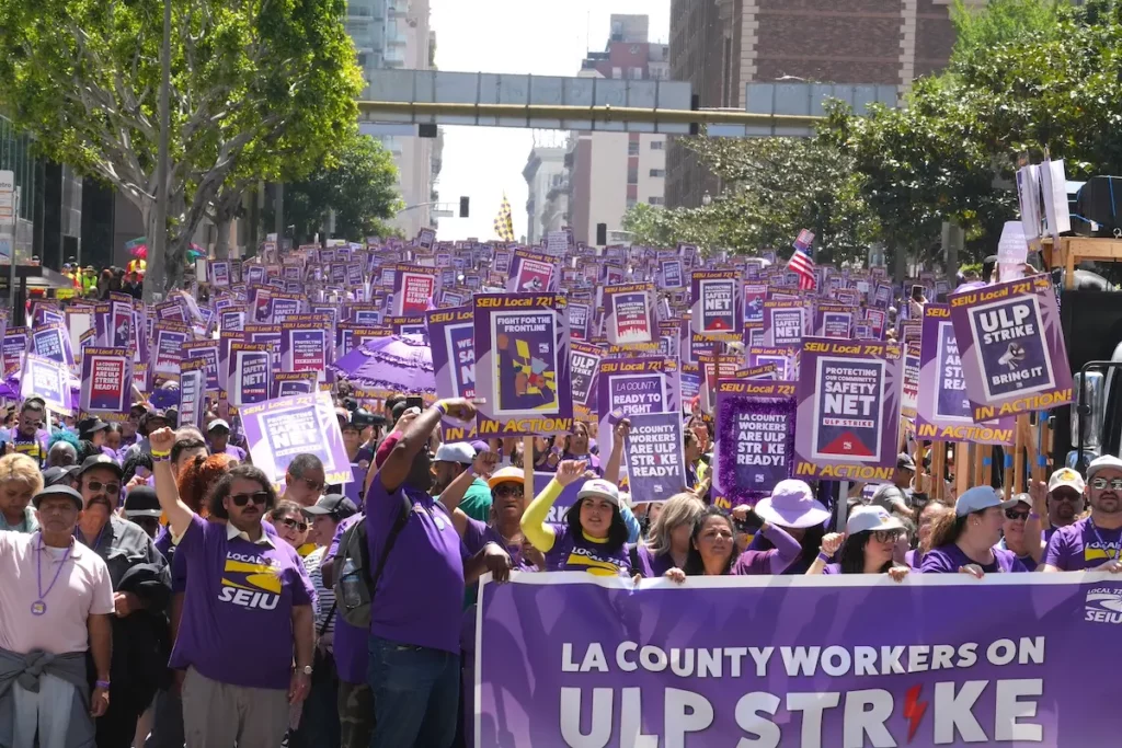 1c472ead-63e2-4d5a-bb88-d2788f133bf5 Massive Rally and March of SEIU 721 workers.