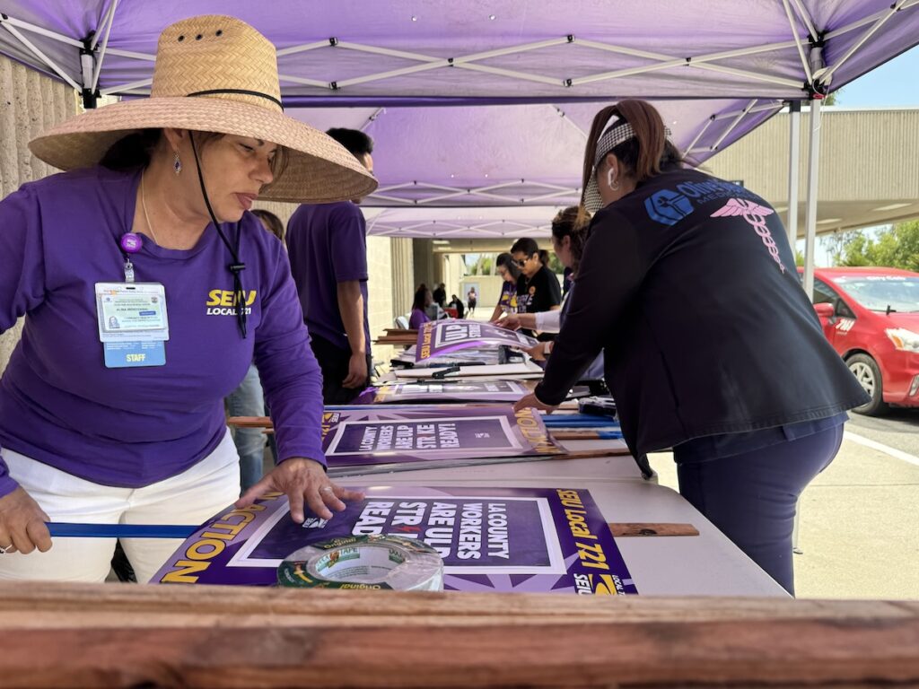 SEIU 721 members making picket signs